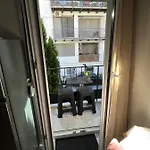 Comfy Near The Port And The Center Of Apartamento *