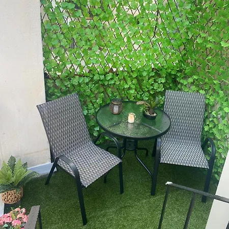 Comfy Near The Port And The Center Of Apartment *