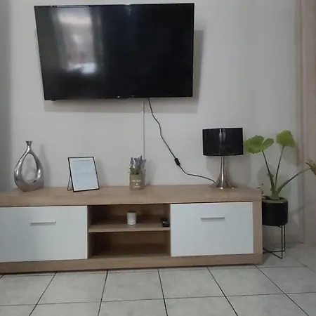 Comfy Near The Port And The Center Of Apartment *
