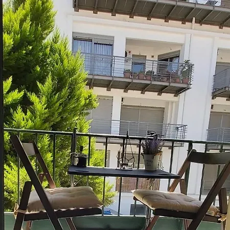 Comfy Near The Port And The Center Of Apartment