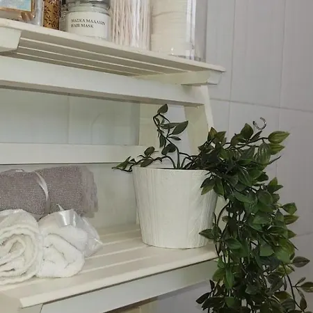 Comfy Near The Port And The Center Of *