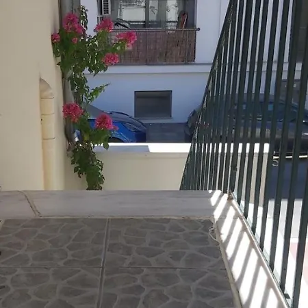 Comfy Near The Port And The Center Of