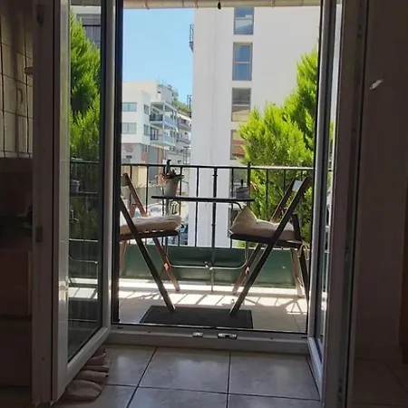 Comfy Near The Port And The Center Of *