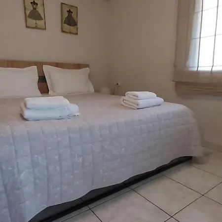 Comfy Near The Port And The Center Of *