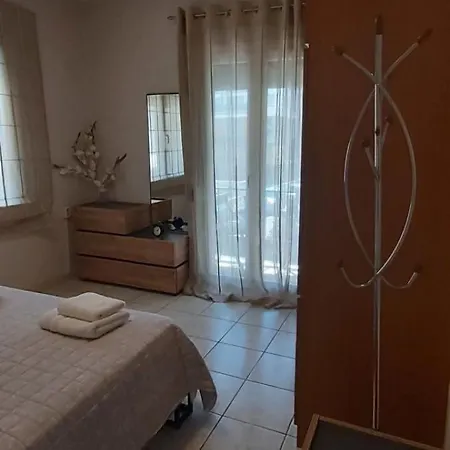 Comfy Near The Port And The Center Of