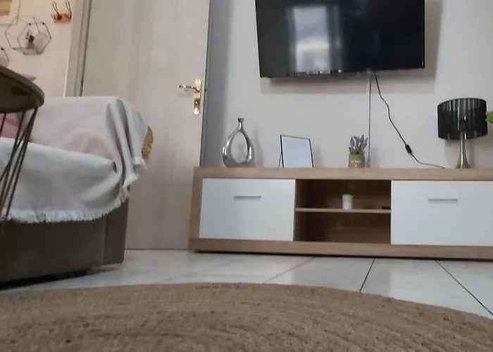 Comfy Near The Port And The Center Of