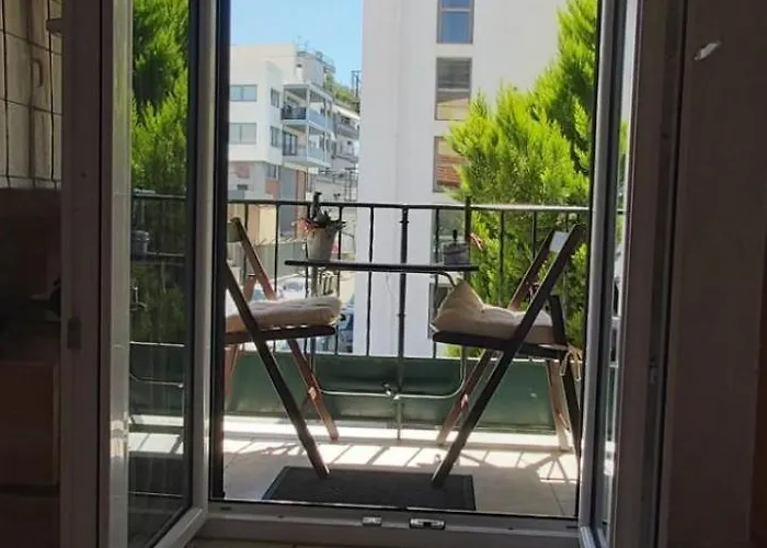 Comfy Near The Port And The Center Of *