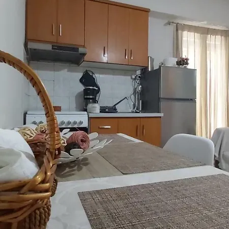 Διαμέρισμα Comfy Near The Port And The Center Of Βόλος