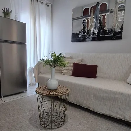 Comfy Near The Port And The Center Of Апартаменты *